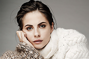 Willa Holland