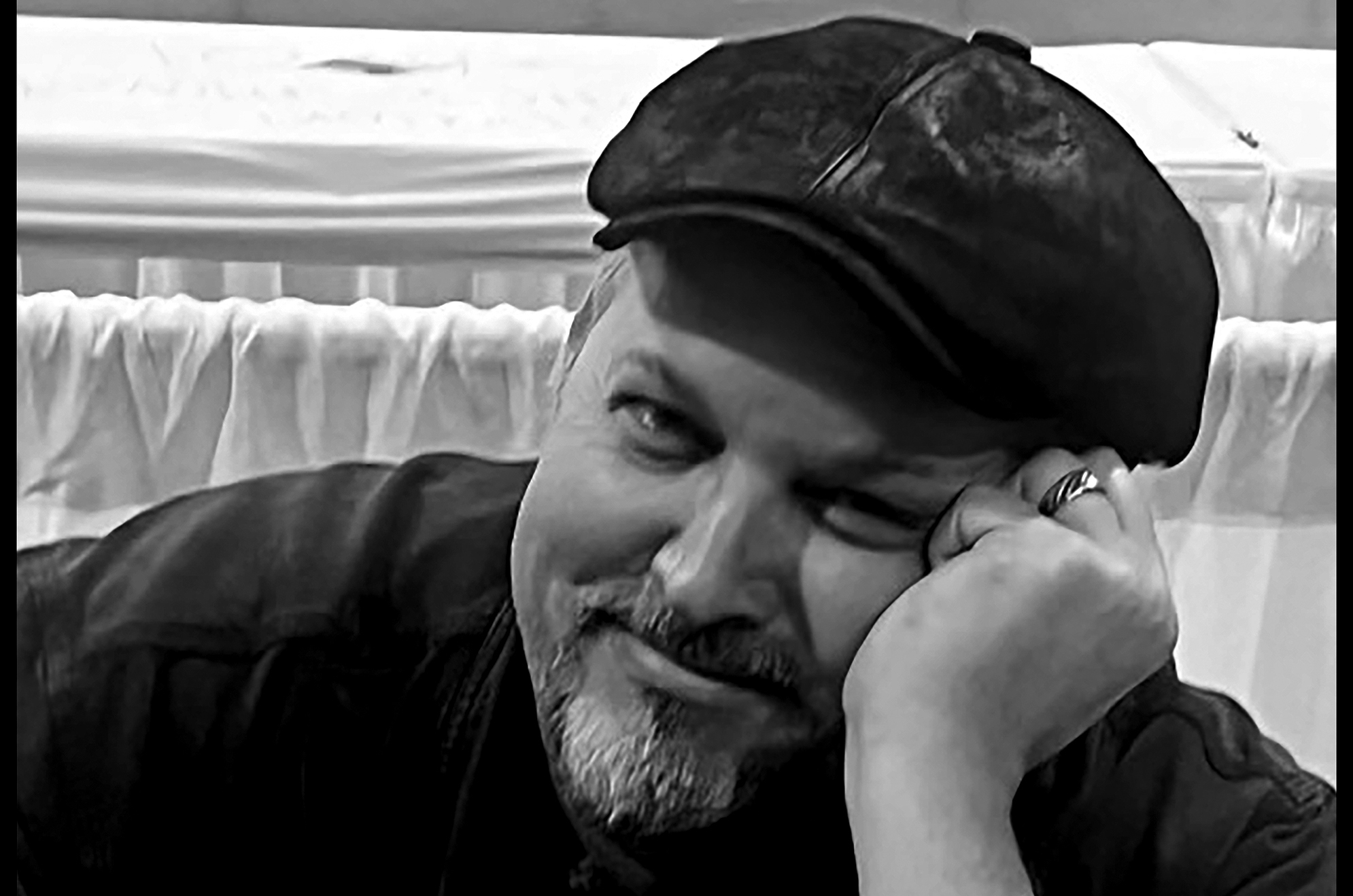 Darick Robertson
